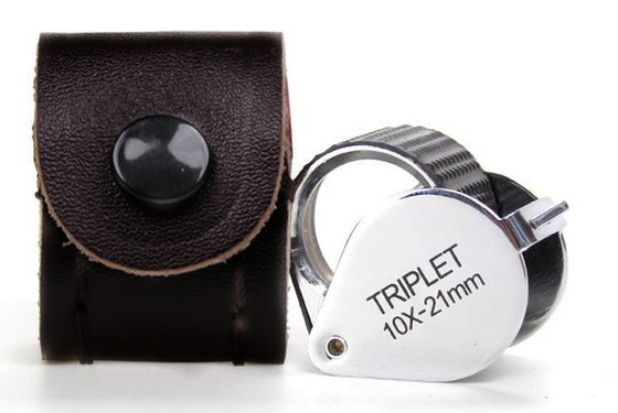 Folding Triplet Jewelers Loupe Magnification Of 10x For Checking Gem Diamond